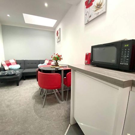 Апартаменты Cosy Corner - Town Centre Flat With Free Nearby Parking Шрусбери Экстерьер фото