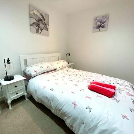 Апартаменты Cosy Corner - Town Centre Flat With Free Nearby Parking Шрусбери Экстерьер фото