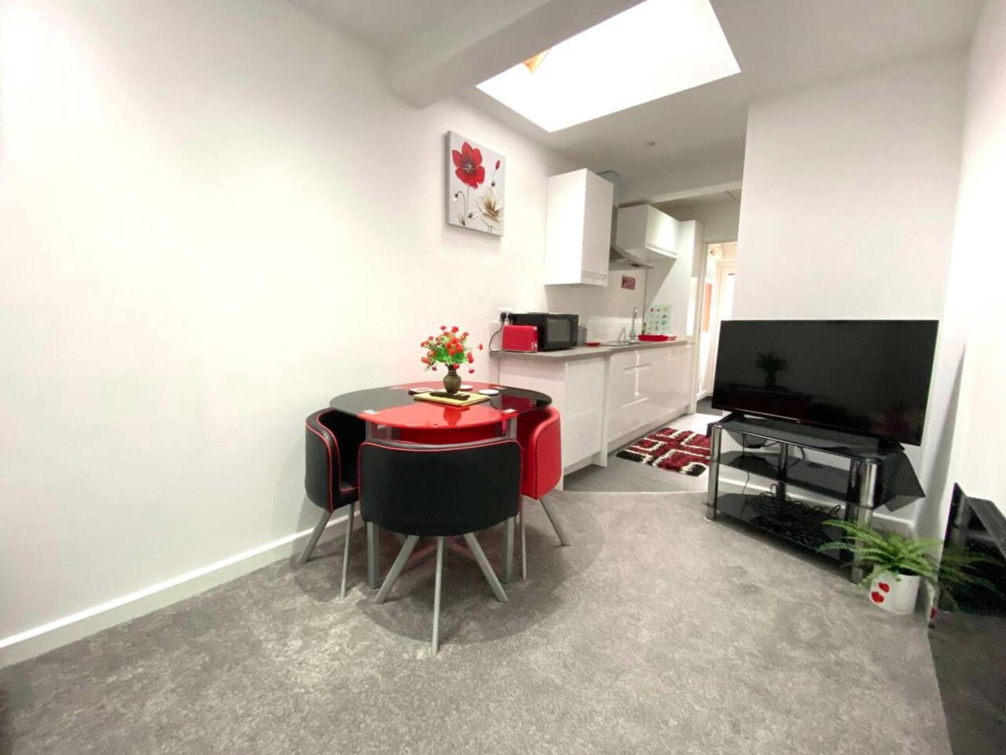 Апартаменты Cosy Corner - Town Centre Flat With Free Nearby Parking Шрусбери Экстерьер фото